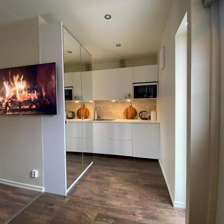 פאלקנברג Cozy Modern Studio Apartment Stay מראה חיצוני תמונה